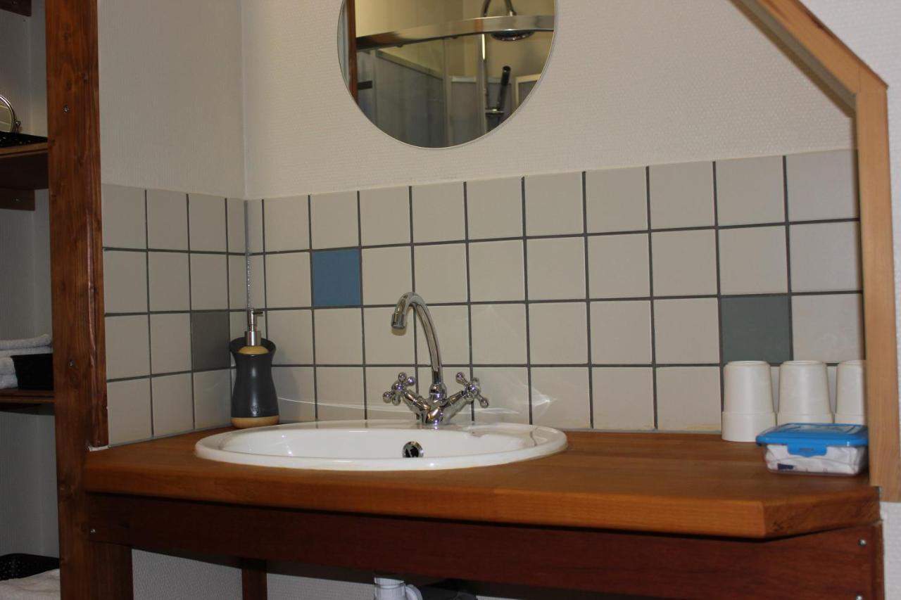 Maison Le Barrage Saint-Gervais-dʼAuvergne Eksteriør billede