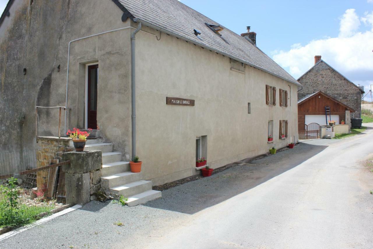 Maison Le Barrage Saint-Gervais-dʼAuvergne Eksteriør billede